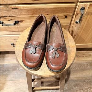 Clarks Ashland Two-tone Brown Leather Loafers with‎ Tassel Detail 8